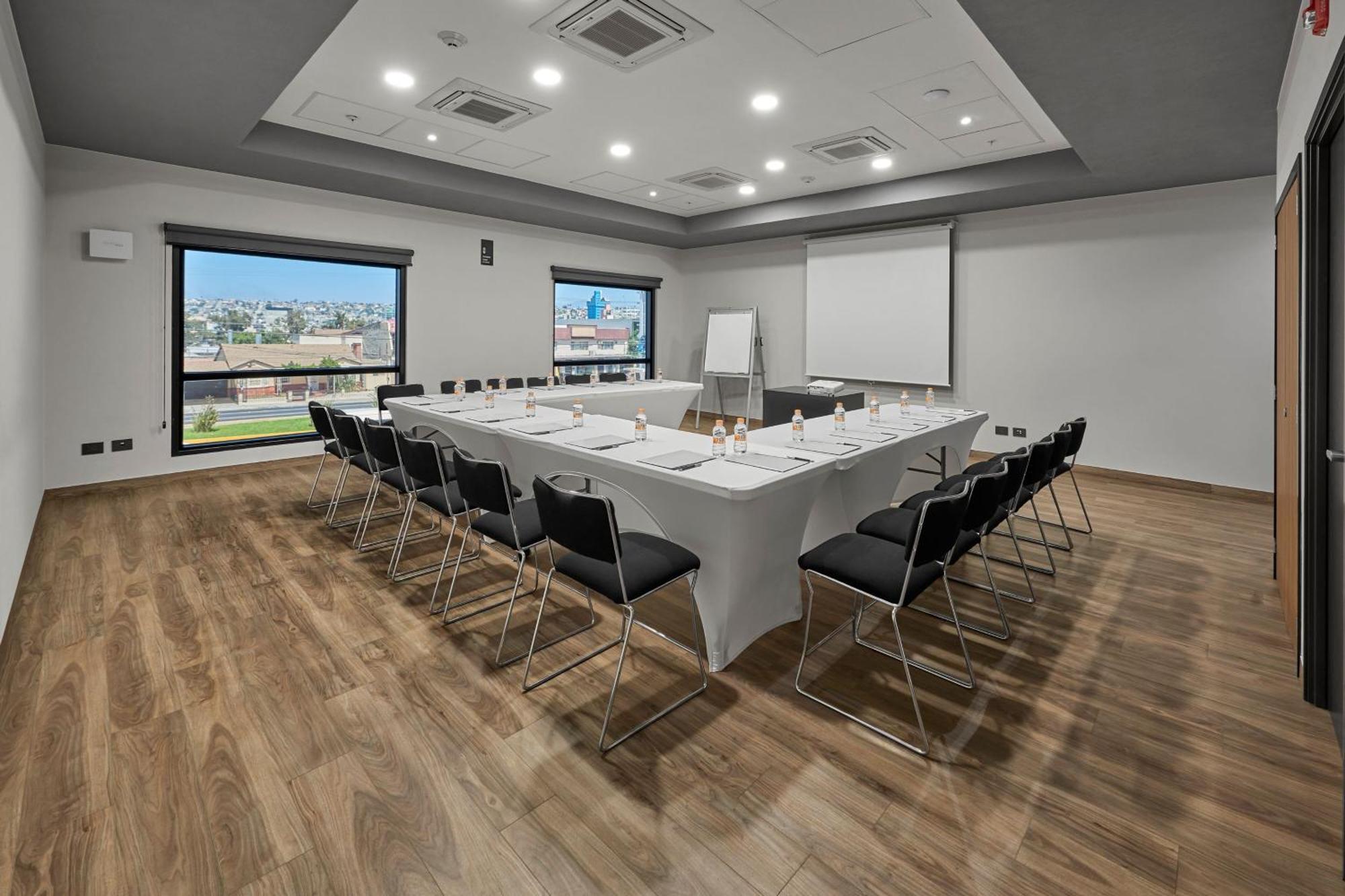City Express Plus By Marriott Tampico Exterior photo