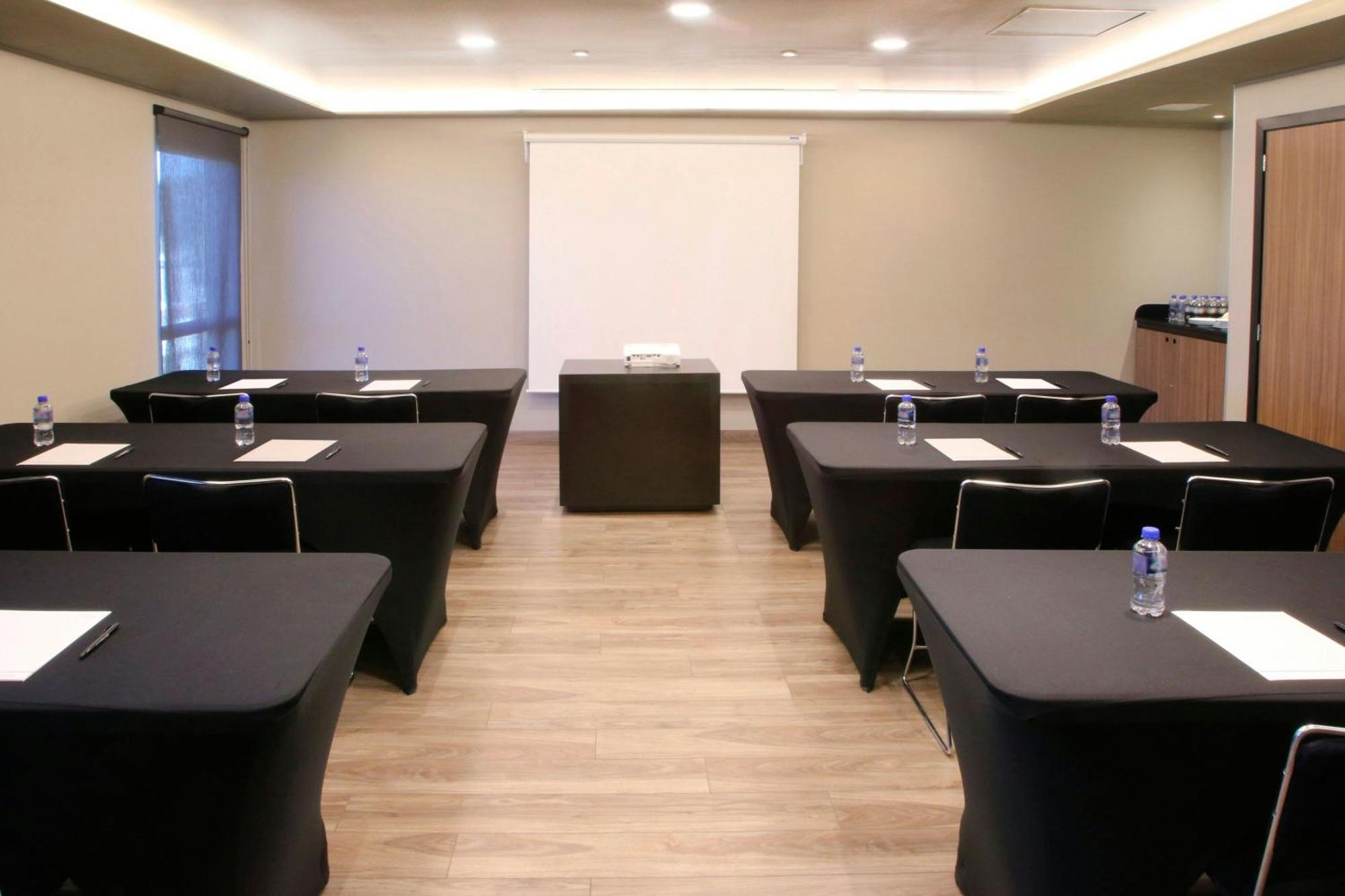 City Express Plus By Marriott Tampico Exterior photo